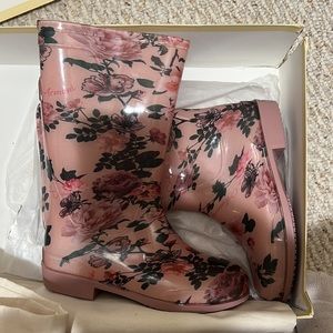 Armani junior rain boots, kids size 2.5